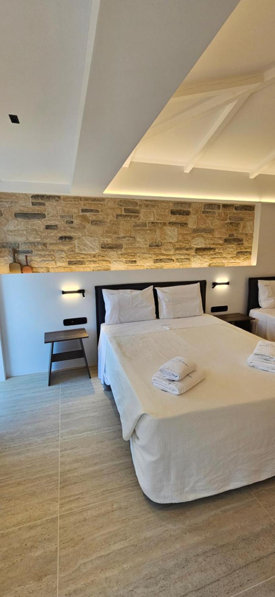 Olympic Village Hotel & Spa Ancient Olympia Room photo