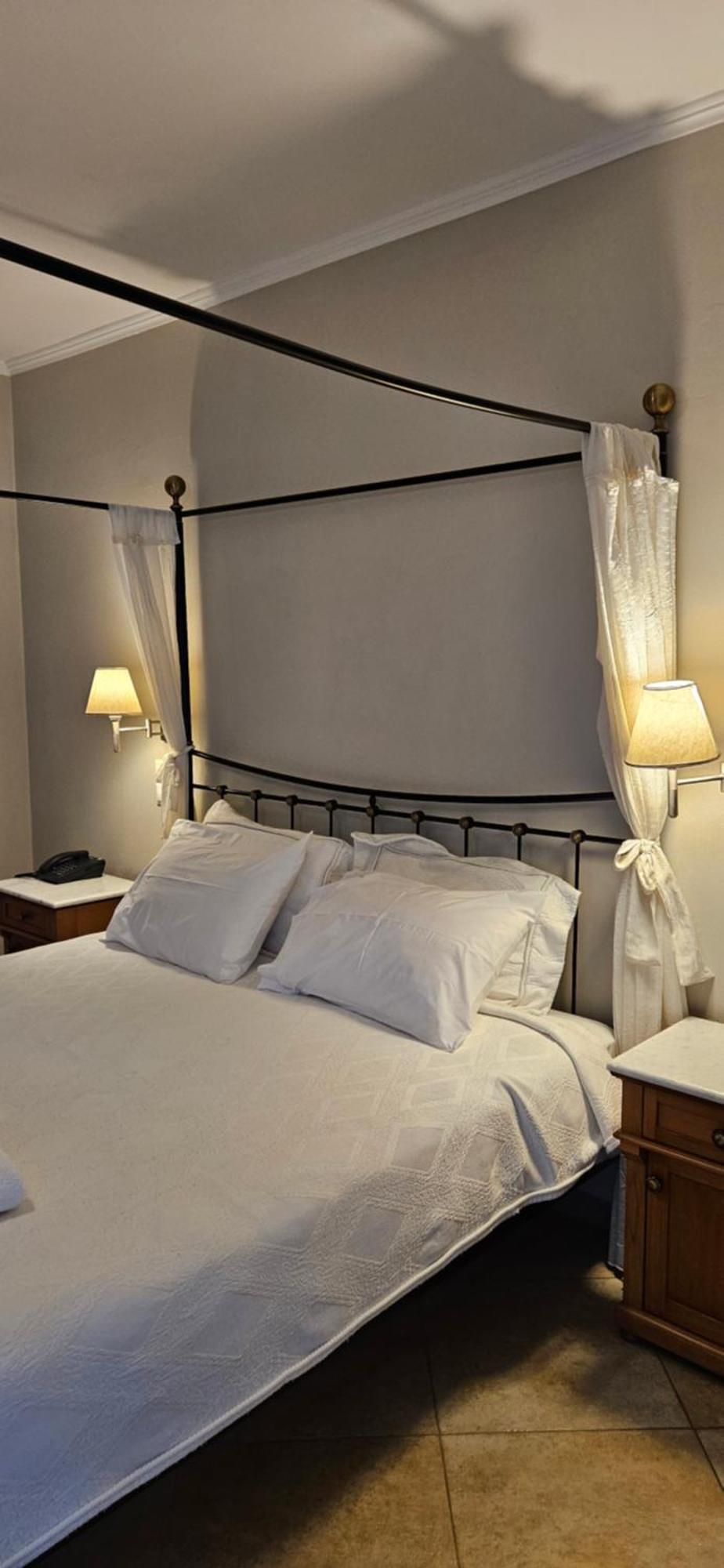 Olympic Village Hotel & Spa Ancient Olympia Room photo