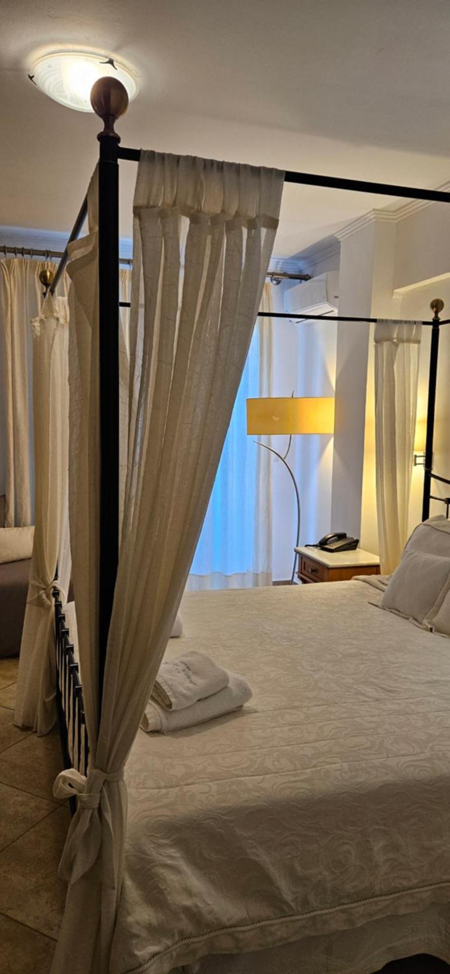 Olympic Village Hotel & Spa Ancient Olympia Room photo